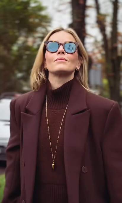 Катерина Кузнєцова показала стильний total look: як носити головний колір 2025 року