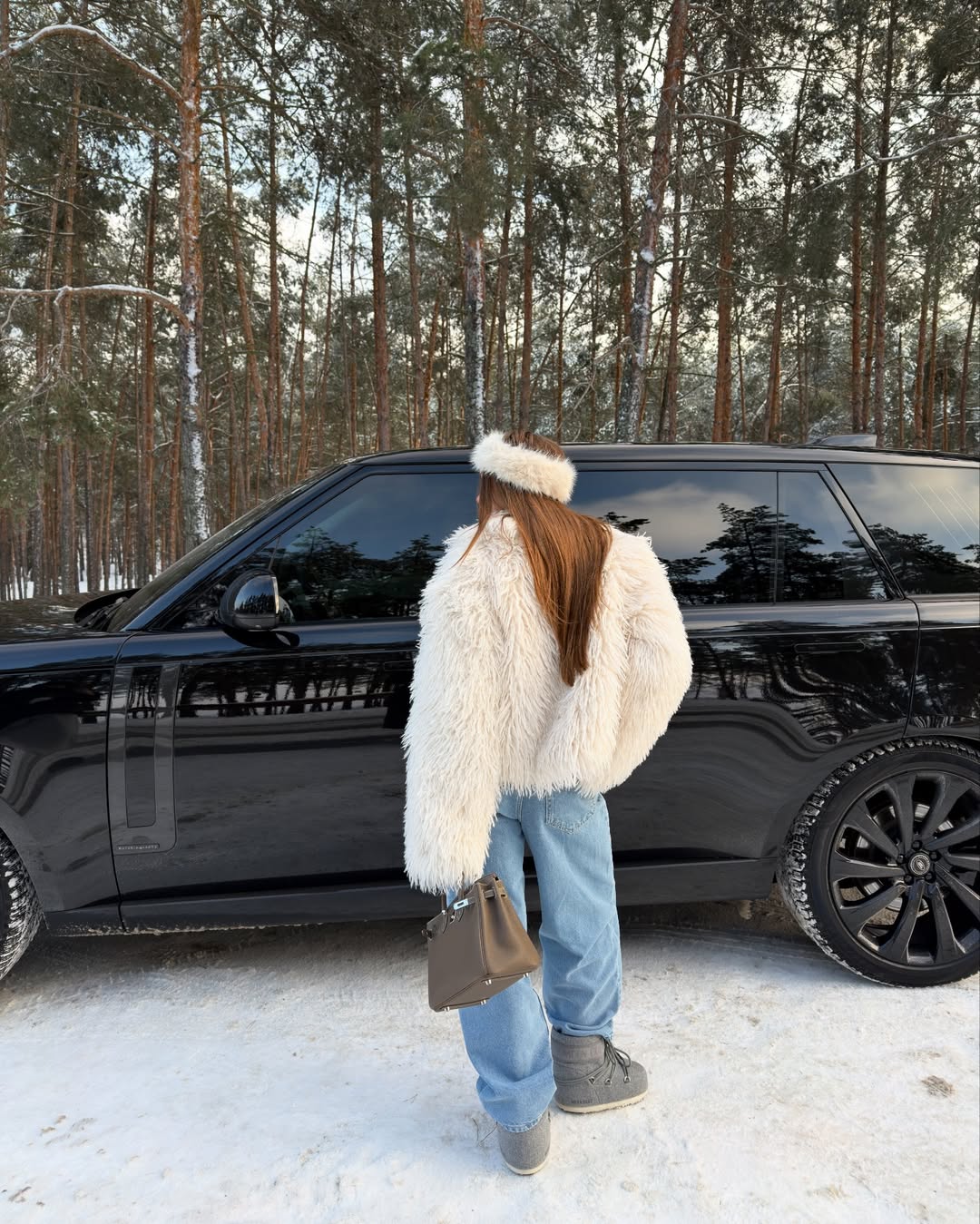 Переможниця "Холостяка" Надін у трендовій екошубі: як повторити стильний образ