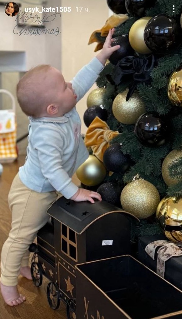 Жена Усика очаровала фото с самой младшей дочкой Марией