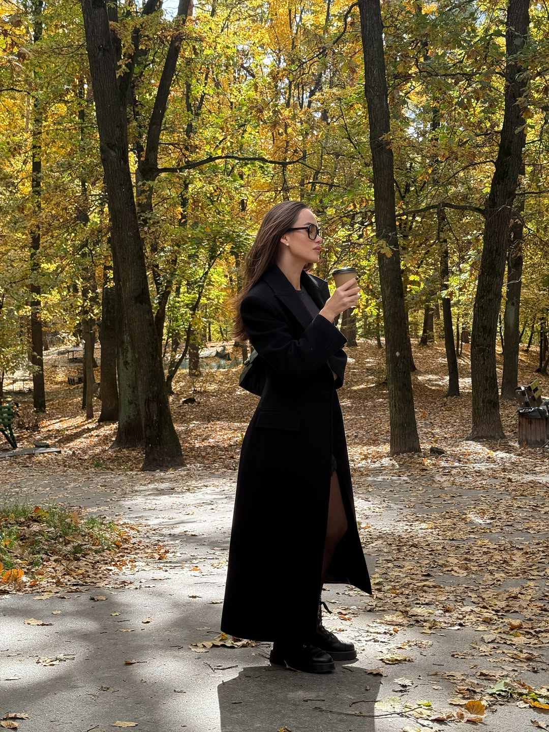 Черевики на тракторній підошві - головний хіт 2025: приклад від блогерки Парфільєвої