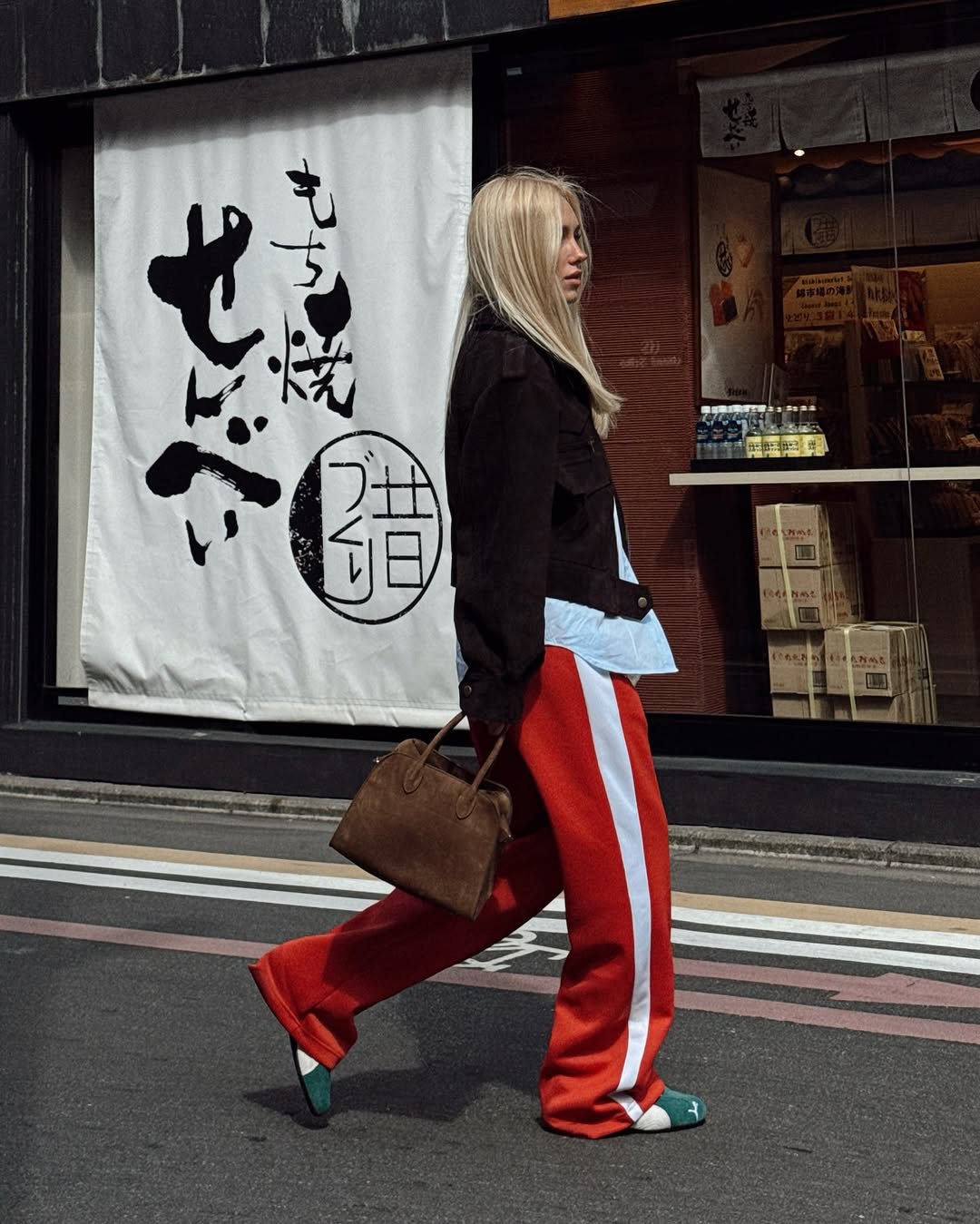 Як носити спортивні штани навесні 2025: приклад від Даші Квіткової