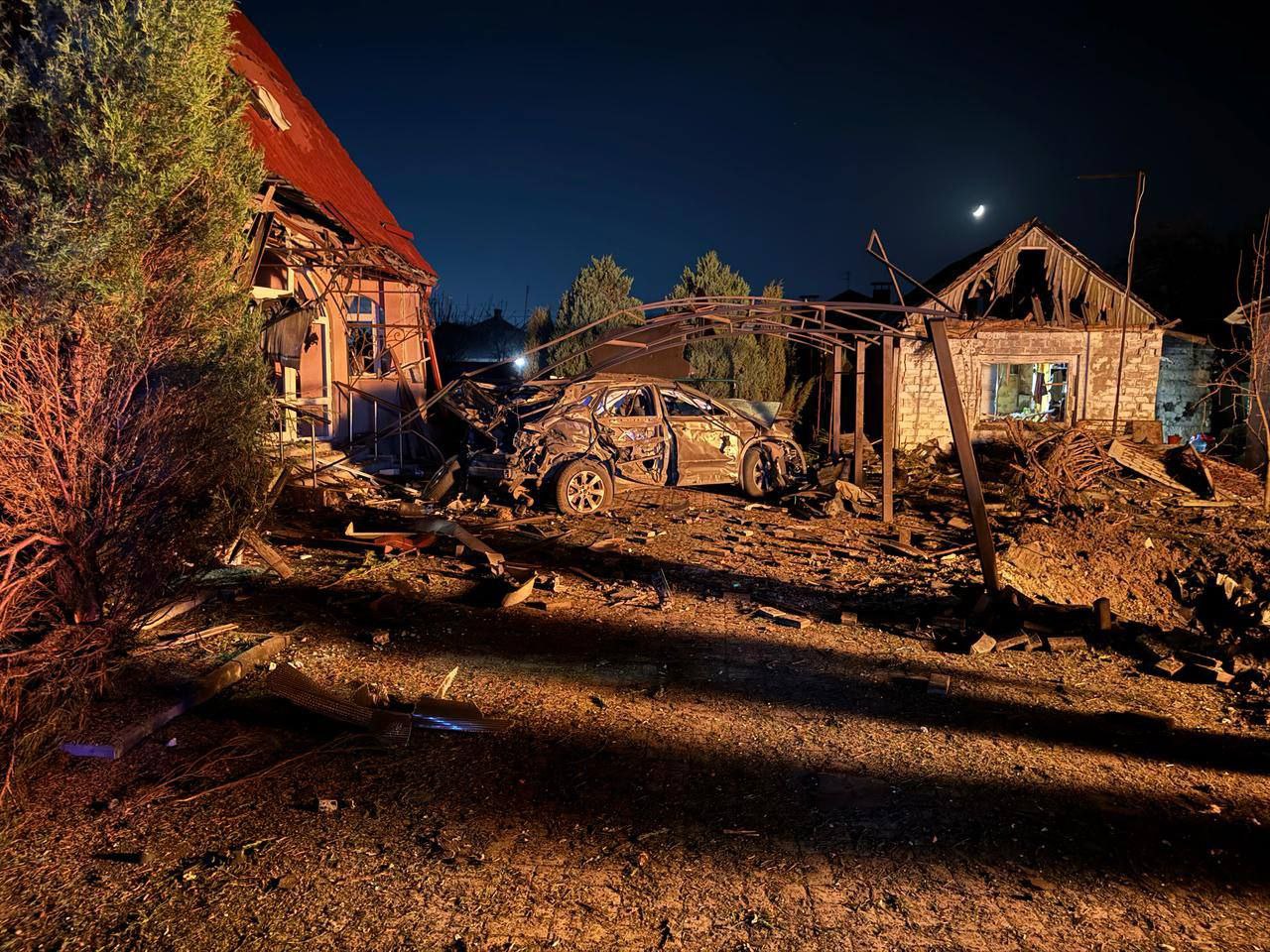 Пожары в Харькове, Днепре и Запорожской области: что известно об атаке РФ дронами