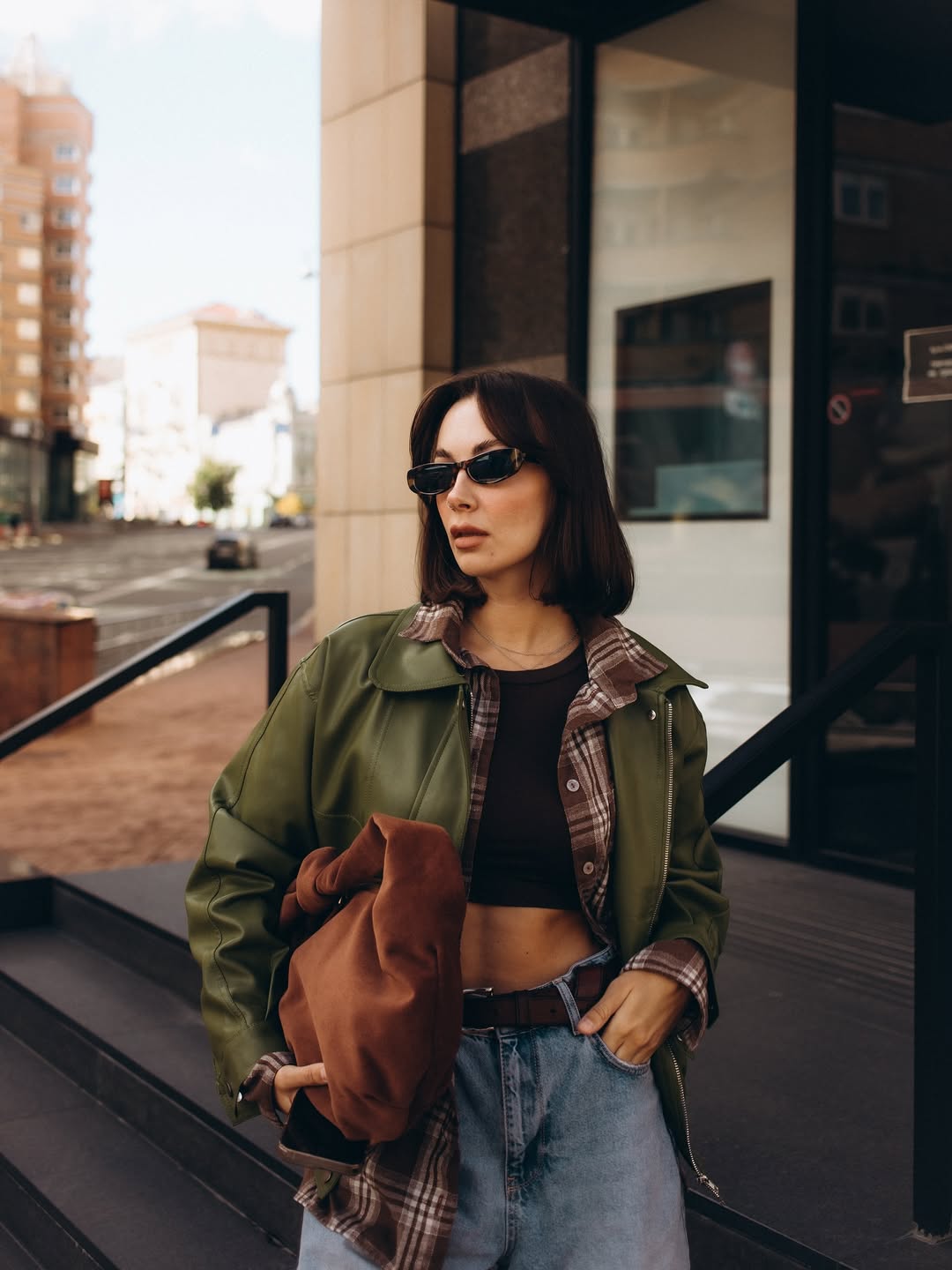 Як створити осінній образ у стилі 90-х: стильний приклад від колишньої Розового