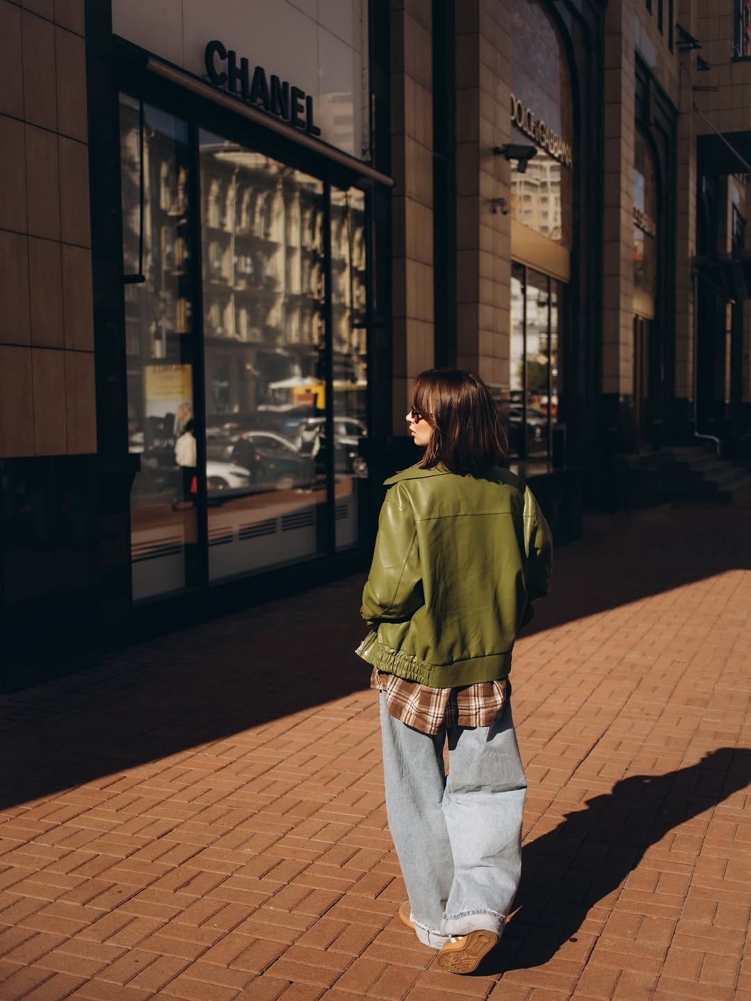 Як створити осінній образ у стилі 90-х: стильний приклад від колишньої Розового