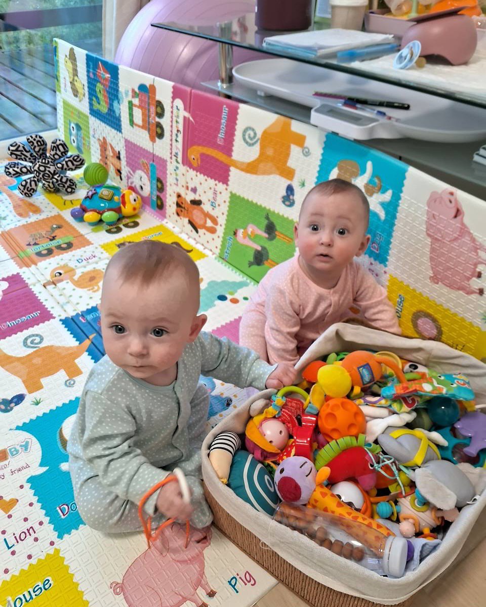 Зірка "МастерШеф" Ліза Глінська показала, як змінилися її доньки за рік (відео)