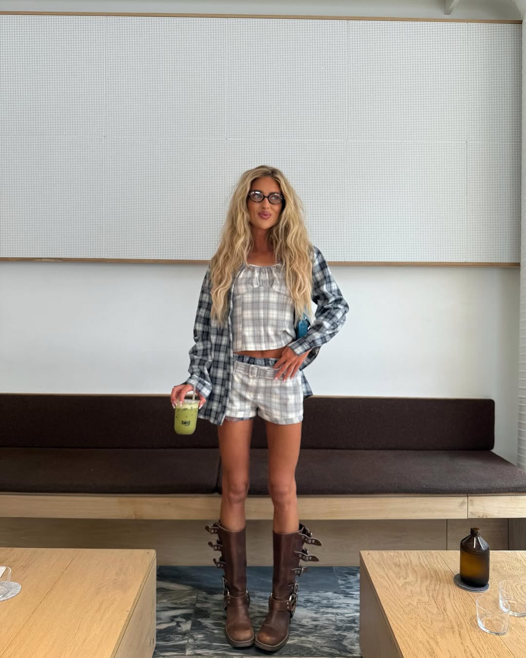 У моді - клітинка: яку річ носитимуть замість шкіряної куртки восени