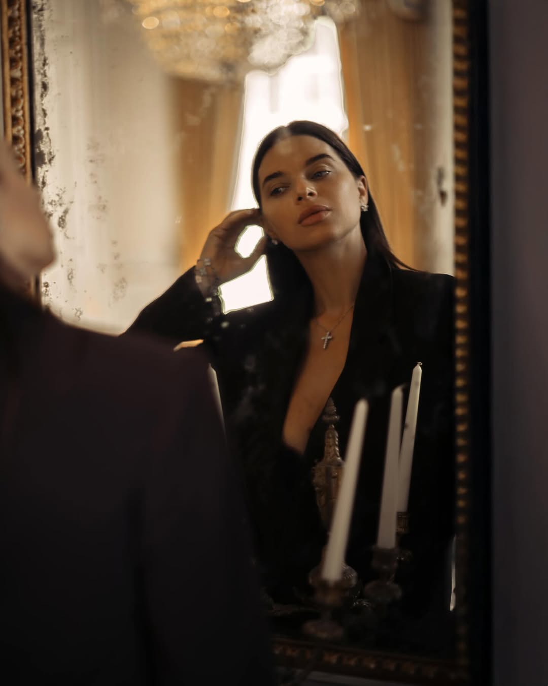 У найтрендовішому кольорі сезону: дружина Усика вразила елегантним образом