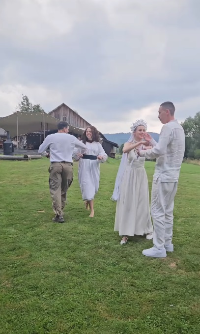 Зірка "Спіймати Кайдаша" вперше показала фото з весілля: який образ вона вибрала