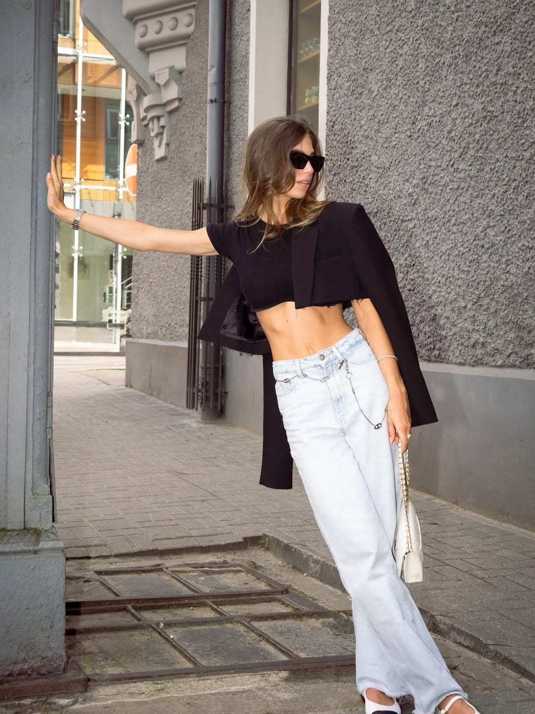 Молодша донька Брежнєвої повторила образ із 2000-х, який знову в тренді