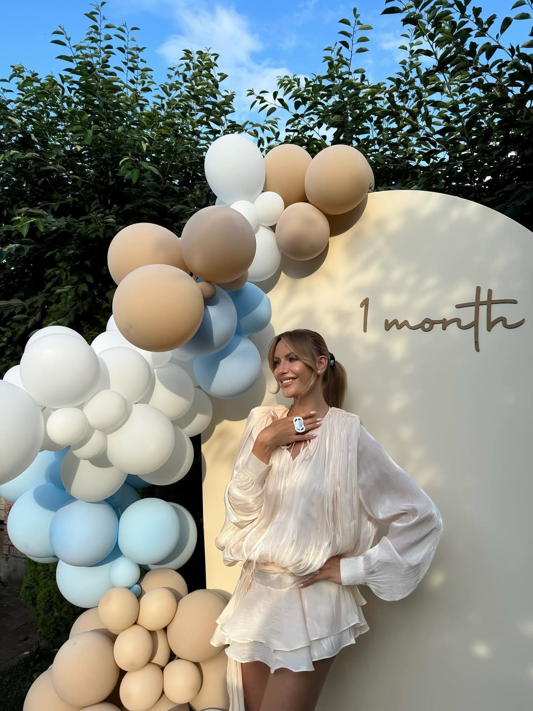 "За 200 гривень на годину": Леся Нікітюк розсекретила, хто допомагає їй з дитиною