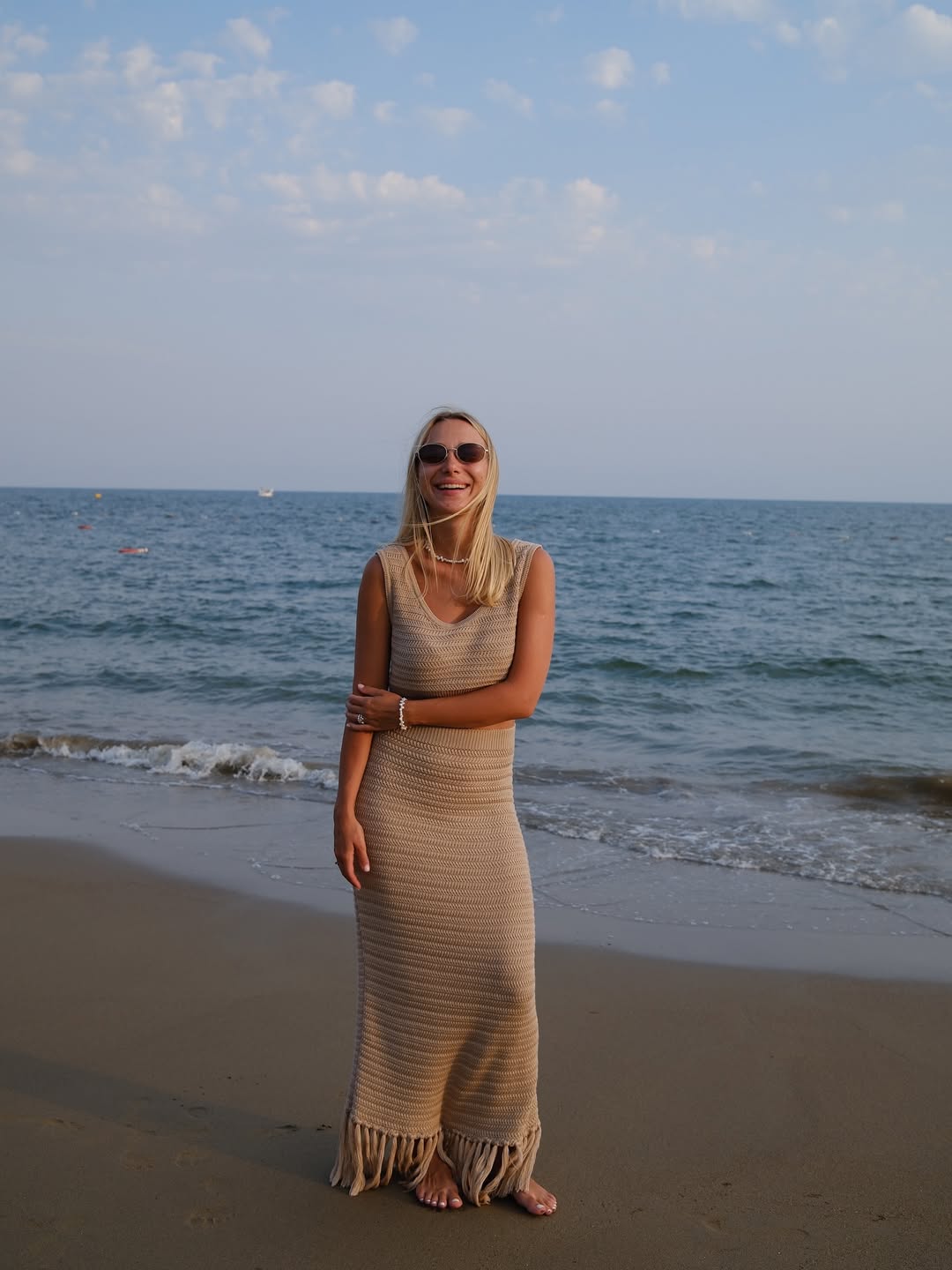 Як стильно одягатися у відпустці: дружини Решетніка і Павліка показали літні тренди