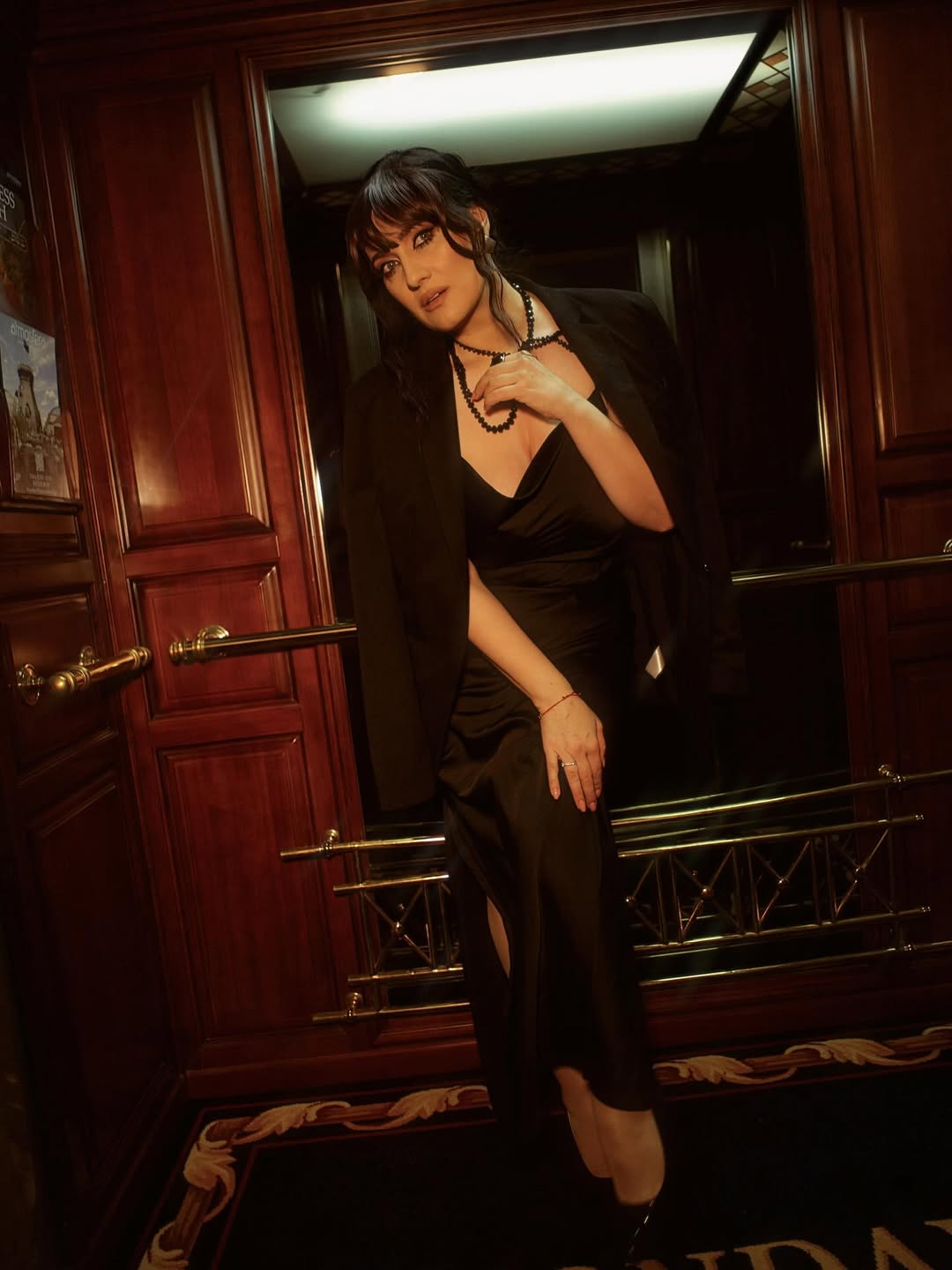 Соломія Вітвіцька вразила ефектним вечірнім образом і новою зачіскою