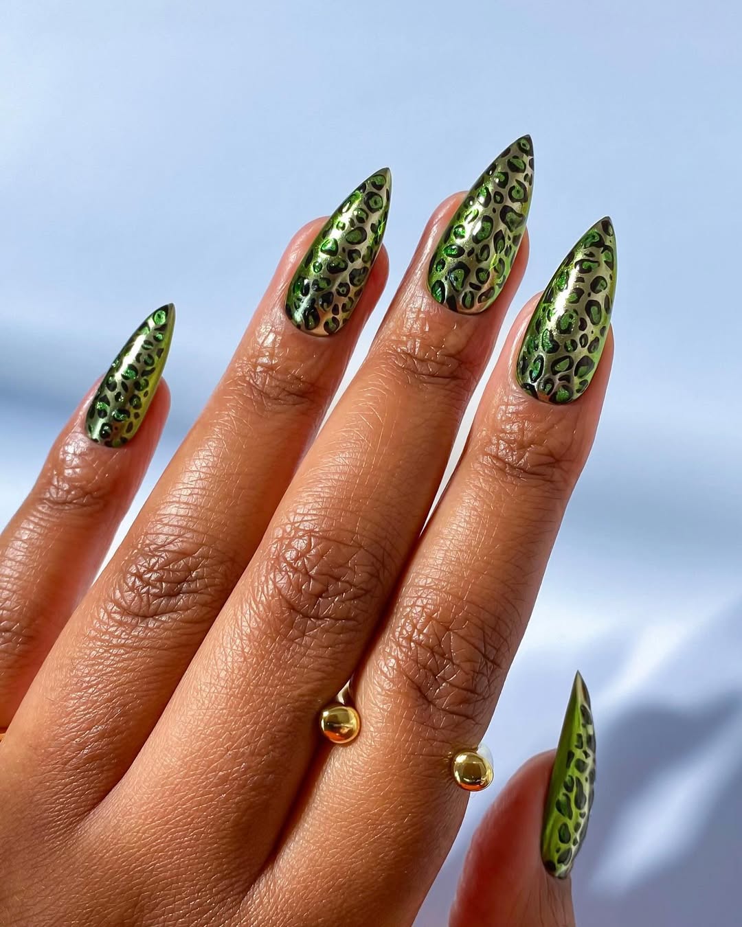 Как выглядит модный тренд маникюра, который сразу же поднимает настроение