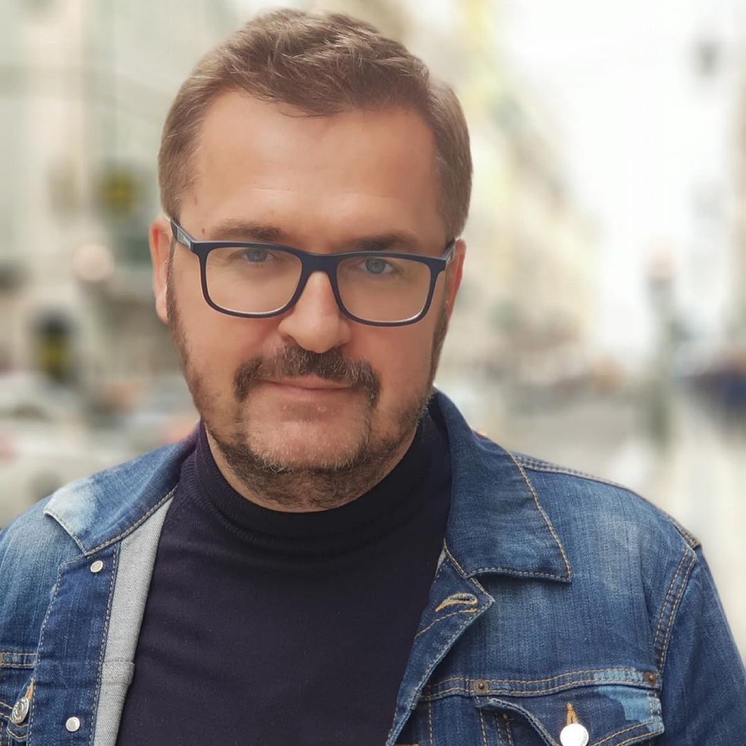 Пономарьов здивував архівним фото, на якому його важко впізнати: як він виглядав у молодості