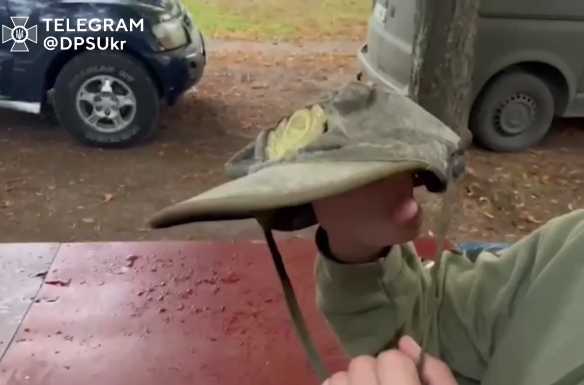 "Сделано в Китае": украинские защитники показали, во что одевается "вторая армия" мира