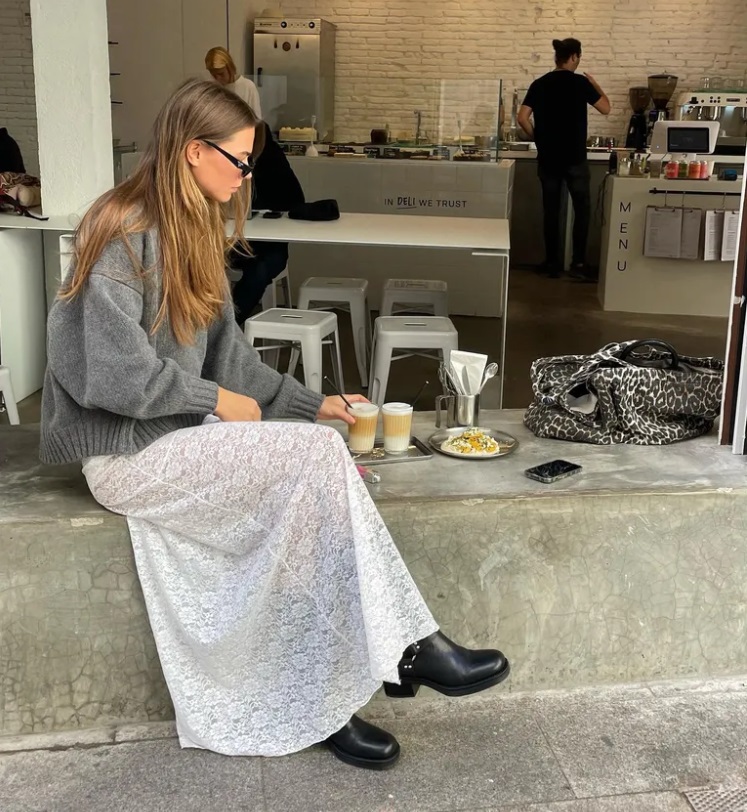 Ковбойские сапоги и клоги: как выглядит самая модная обувь на осень 2024