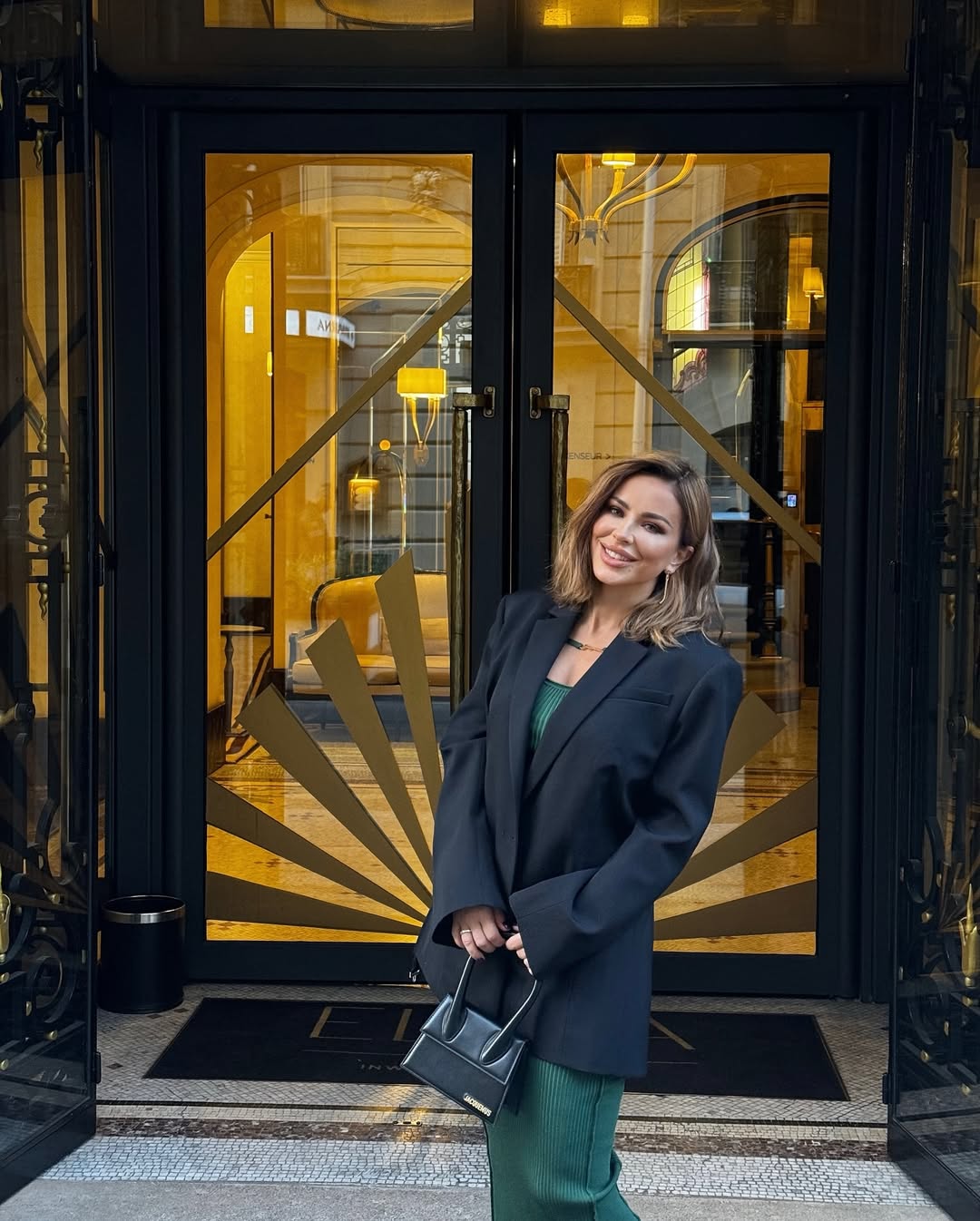 Ані Лорак заявила про "видавлювання" з української сцени і натякнула на Тіну Кароль