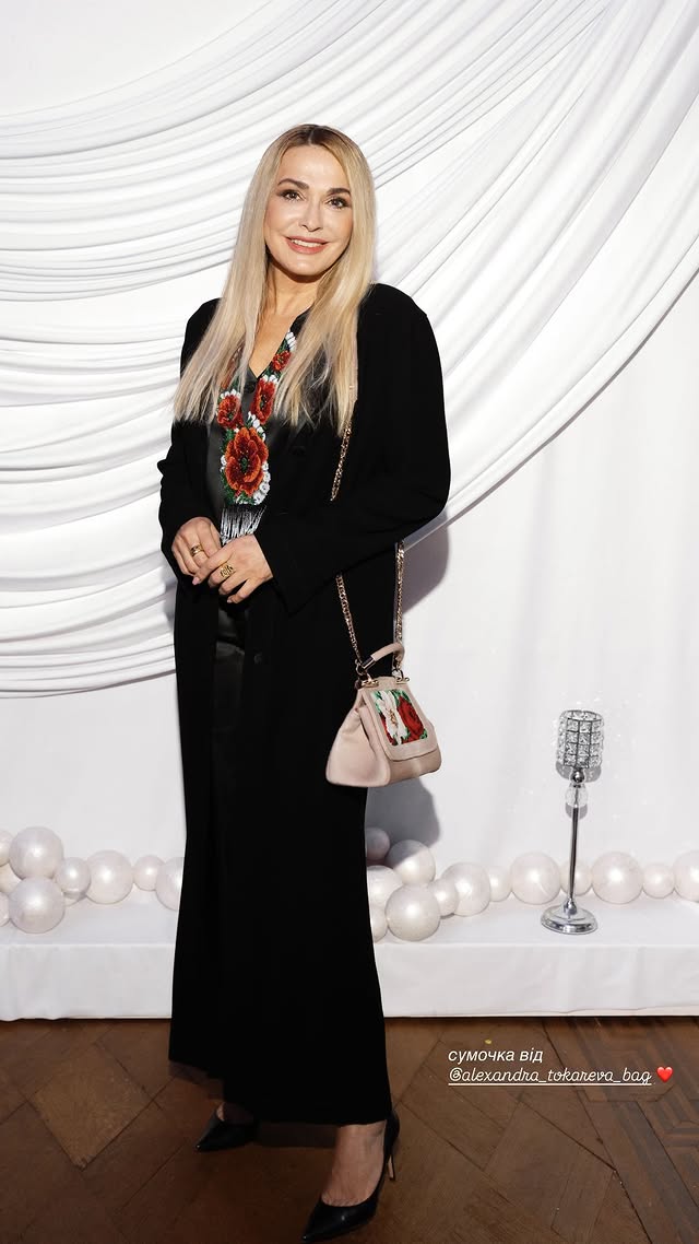 Ольга Сумська похизувалася розкішним аксесуаром за 50 тисяч (фото)