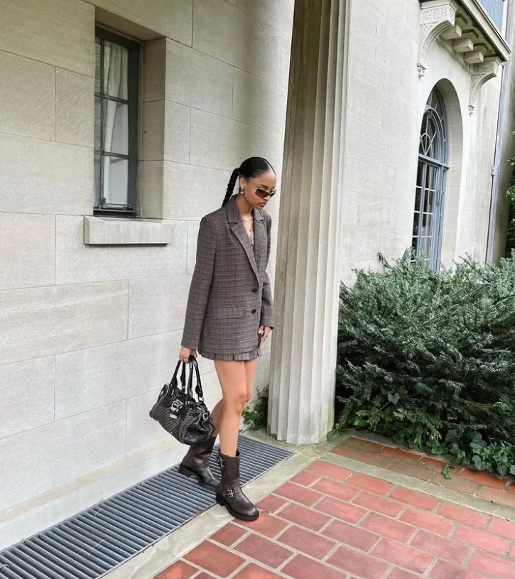 Ковбойские сапоги и клоги: как выглядит самая модная обувь на осень 2024