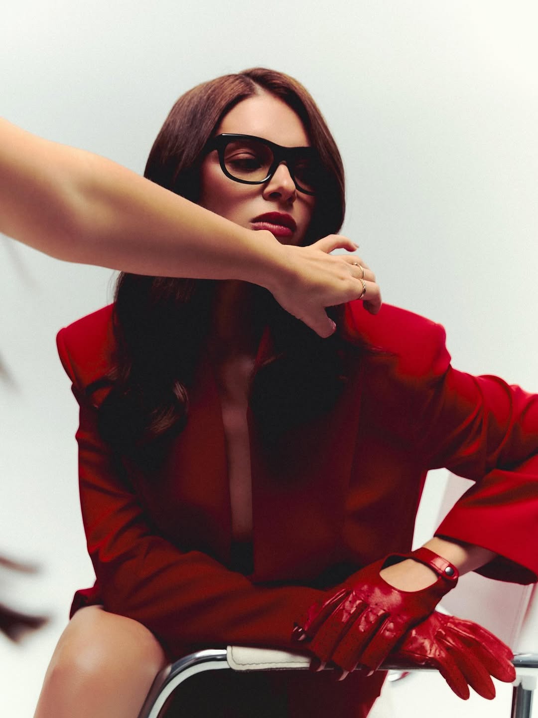 Блейзер, рукавички й леопардові підбори: дружина Усика створила ідеальний power look