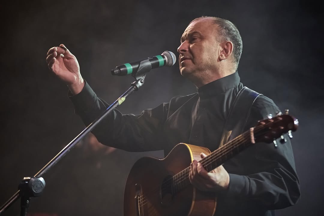 Павлик впервые отреагировал на скандал во Дворце "Украина" и поддержал жену: "Я пел уверенно"