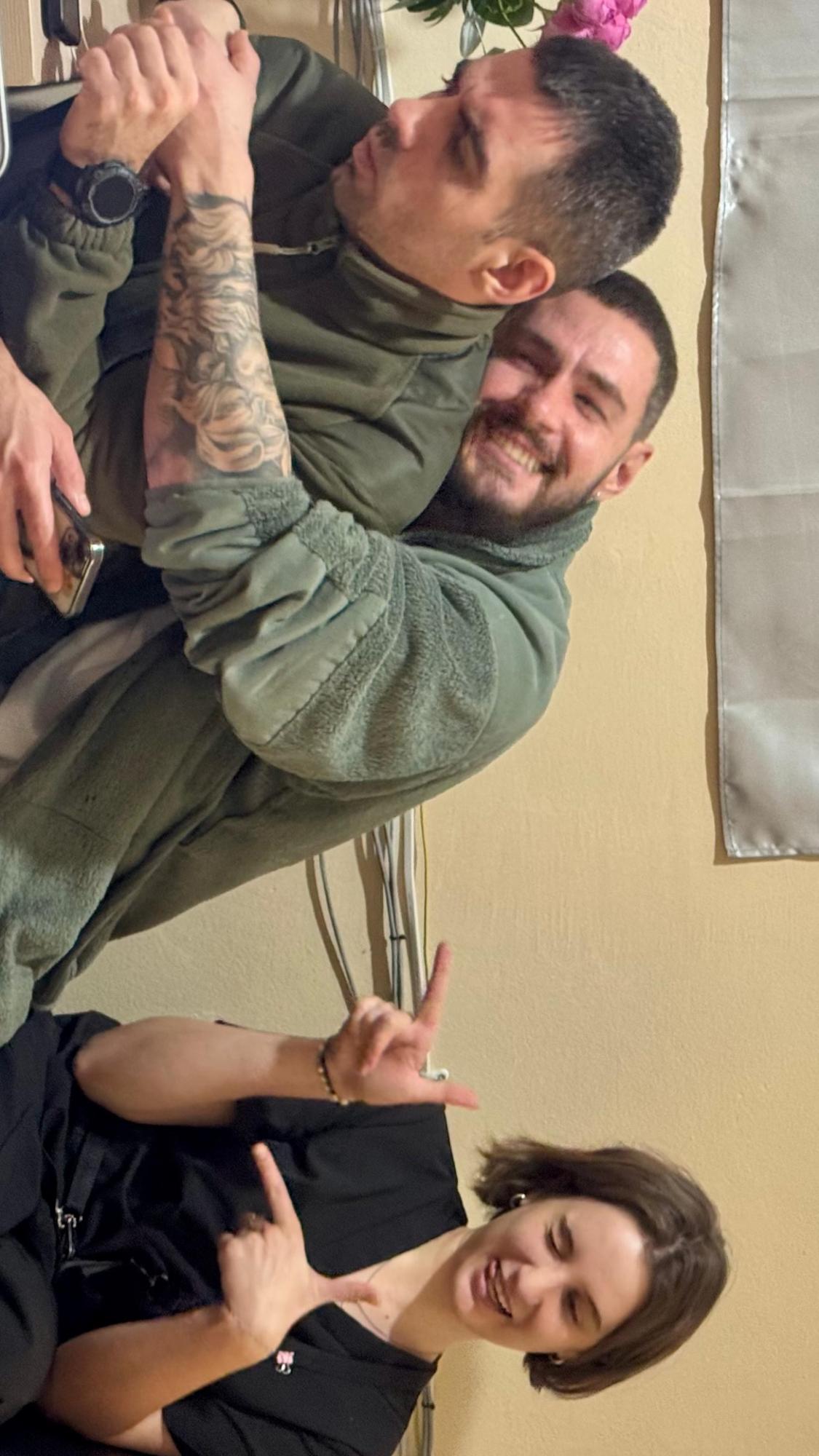 Исполнительница хита "Паровая машина" и звезда TikTok вступила в ряды ВСУ