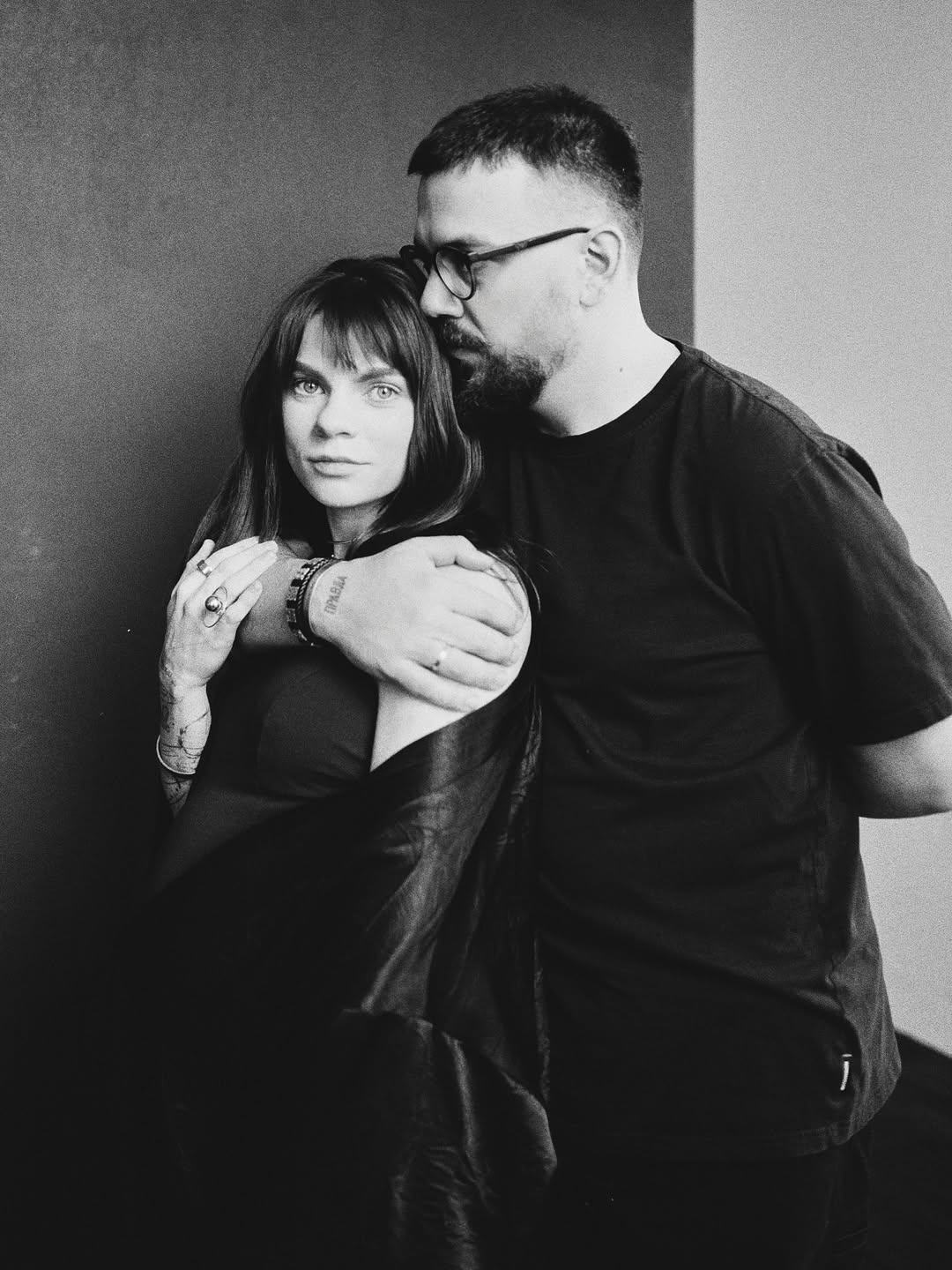 Фотографы Либеровы впервые стали родителями: нежное фото из роддома