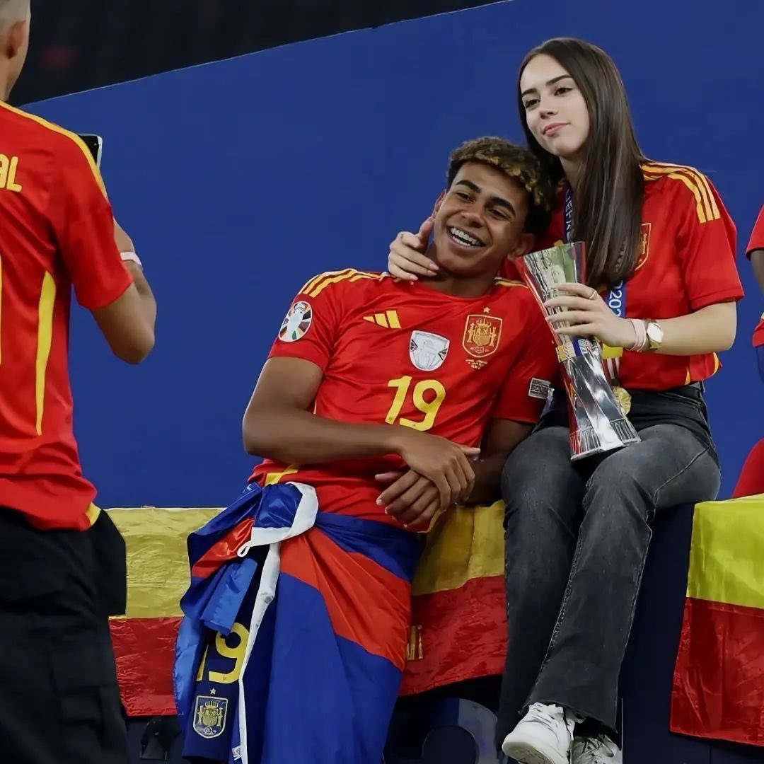 "Хитрий план" провалився: як колишня Ламіна Ямала хотіла грошей, але залишилася біля розбитого корита