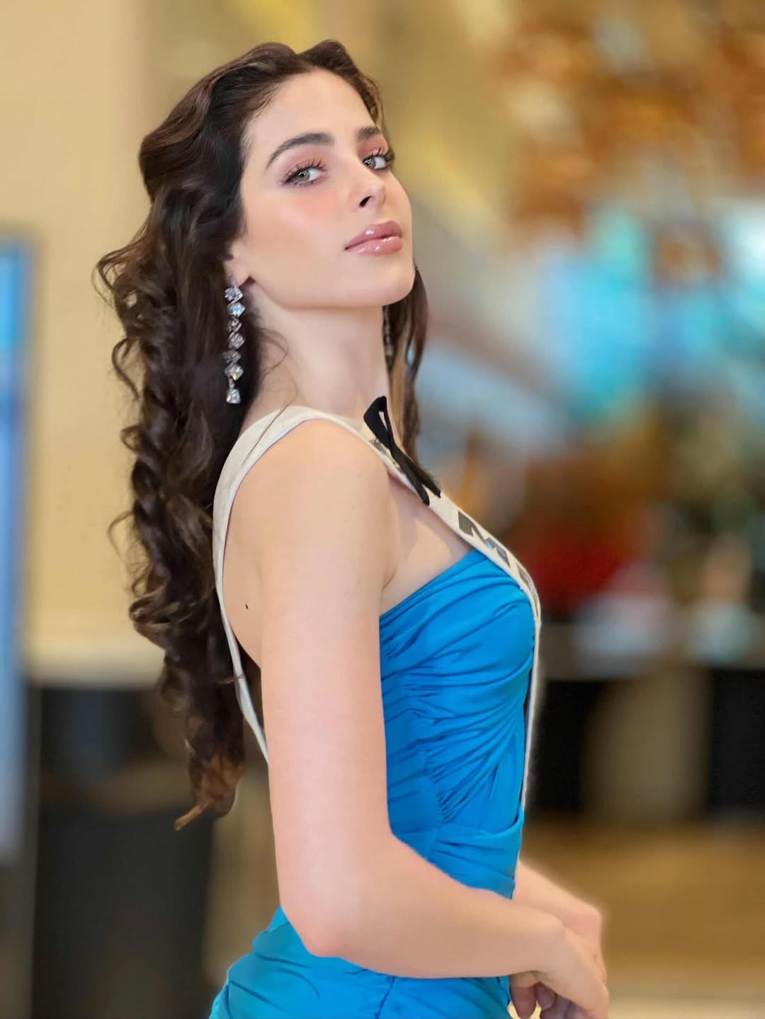 Новий скандал навколо "Міс Всесвіт 2025": переможницю звинувачують у "підставній" короні