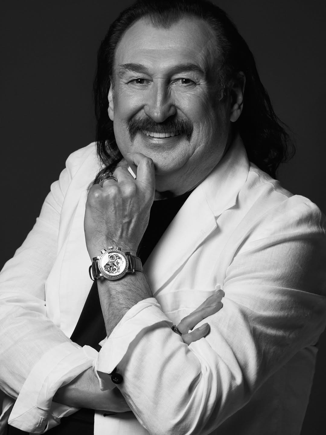 Степан Гіга бореться за життя: команда співака звернулася до фанів