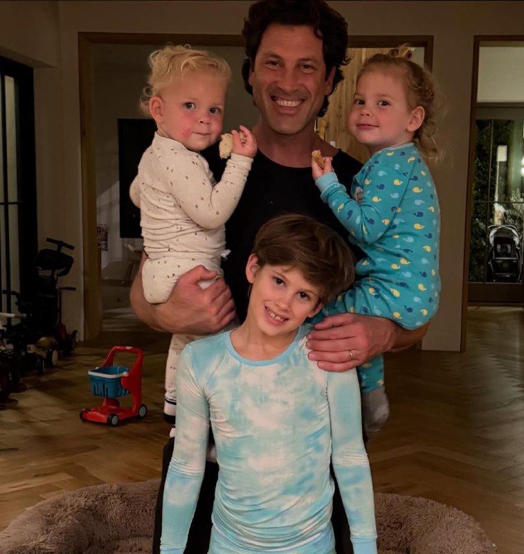 Колишній "Холостяк" вперше за довгий час показав дітей, які помітно підросли