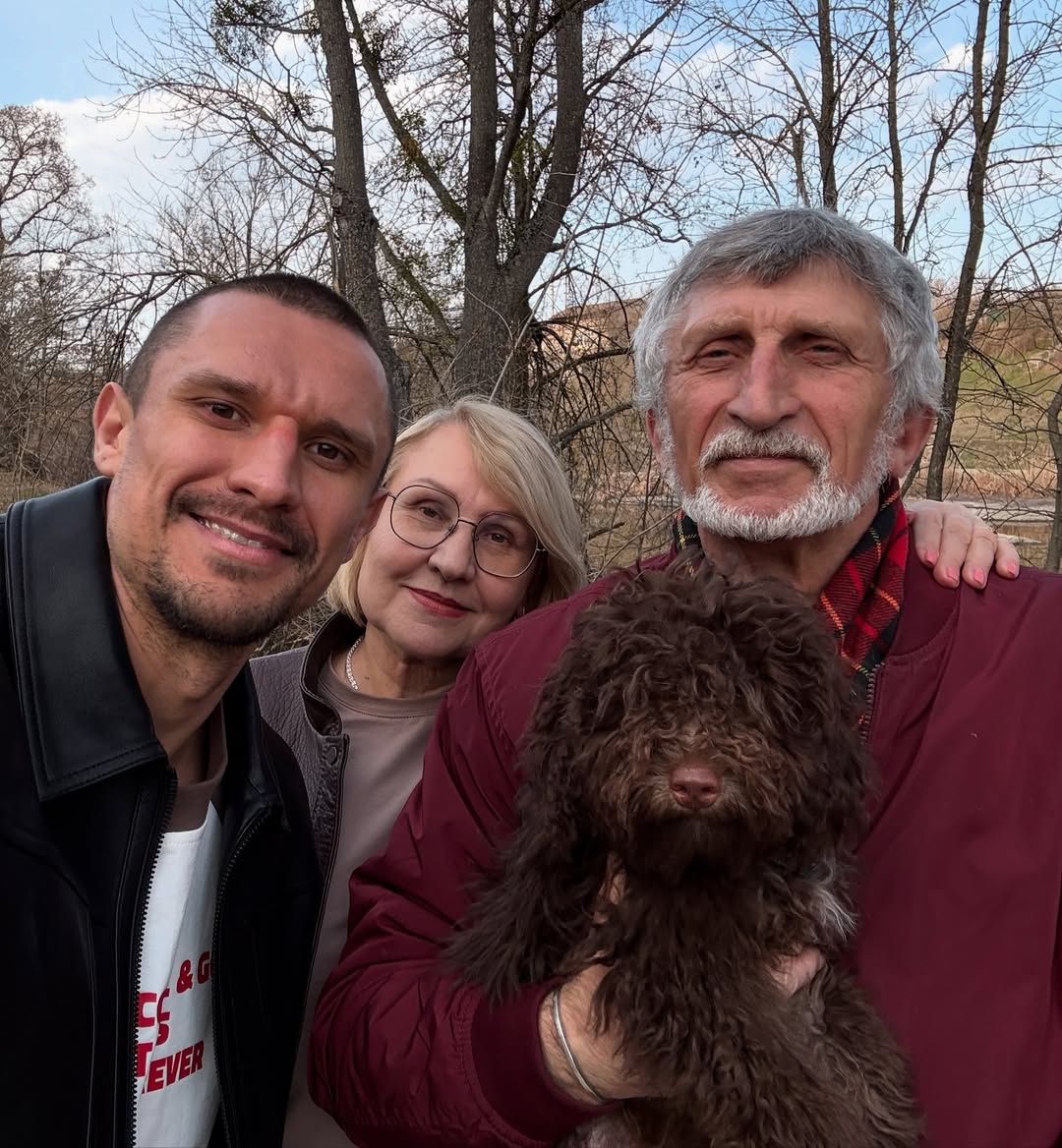 "Холостяк" Цымбалюк впервые за долгое время показал своих родителей