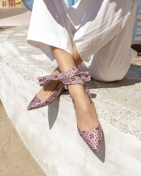 Ось яке взуття буде у тренді в сезоні весна-літо 2023: 5 крутих моделей