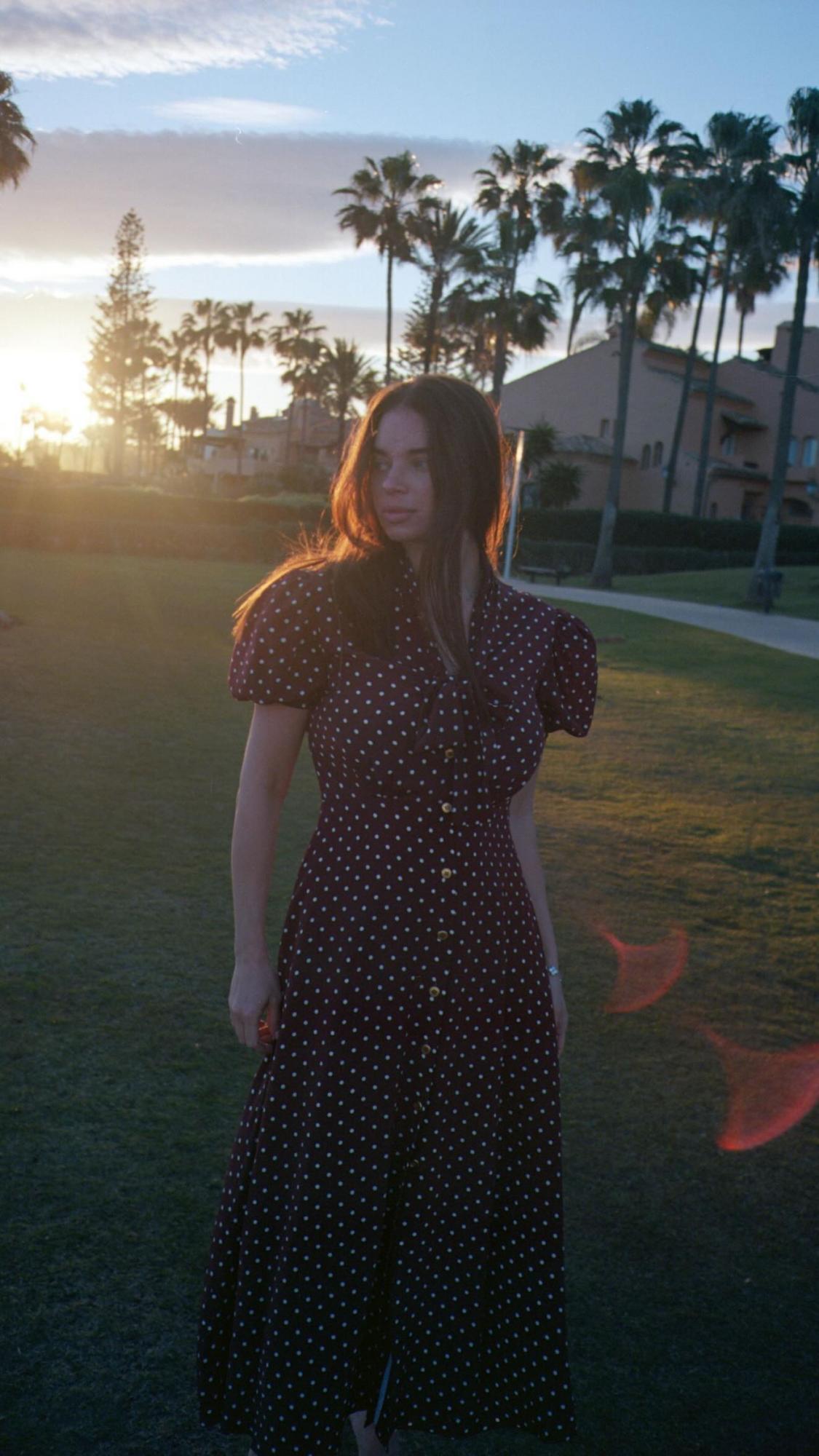 Стиль Мэрилин Монро и Одри Хепберн: жена Усика показала платье, которое станет хитом этой весны