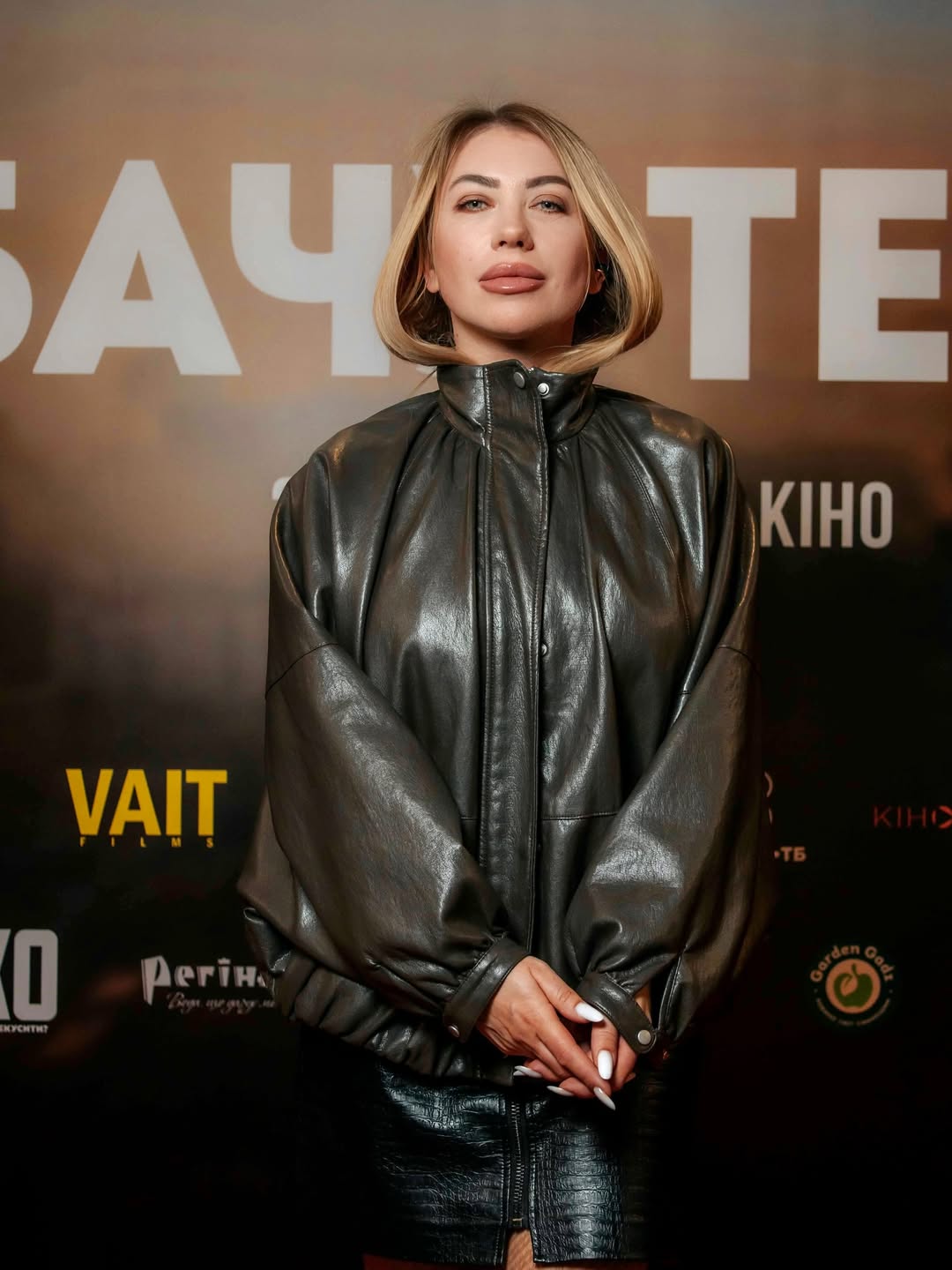 "Кожанки", которые никогда не выйдут из моды: как их носят Юла и Ольга Мартыновская