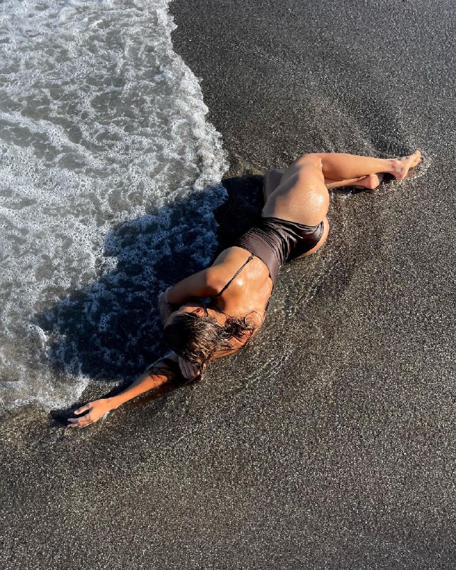 Як виглядає ексучасниця гурту "ВІА Гра" Єва Бушміна, яка втекла з України та мовчить про війну