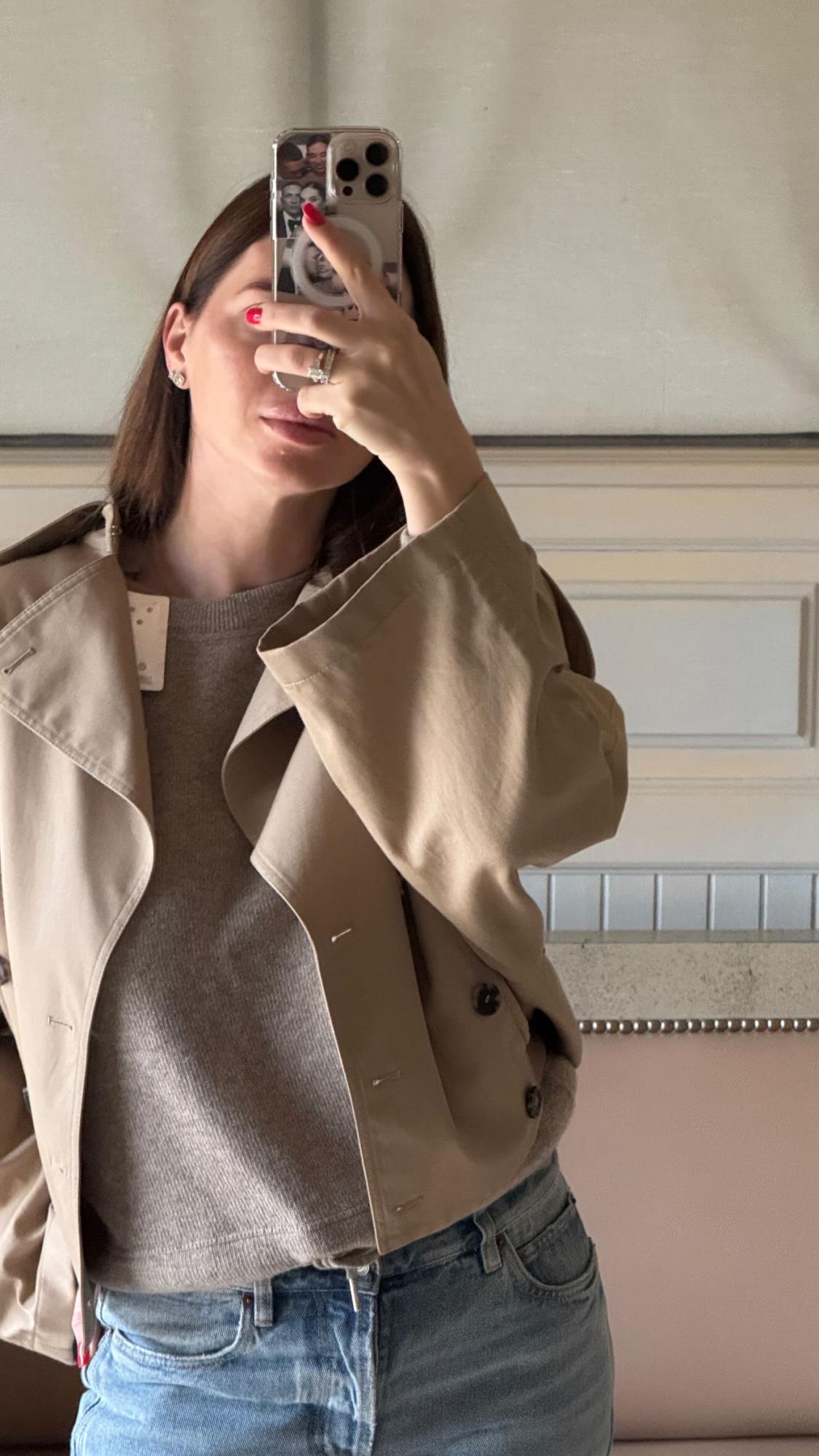 Цей колір манікюру завжди виглядає дорого: дружина Усика і колишня Остапчука задають тренди