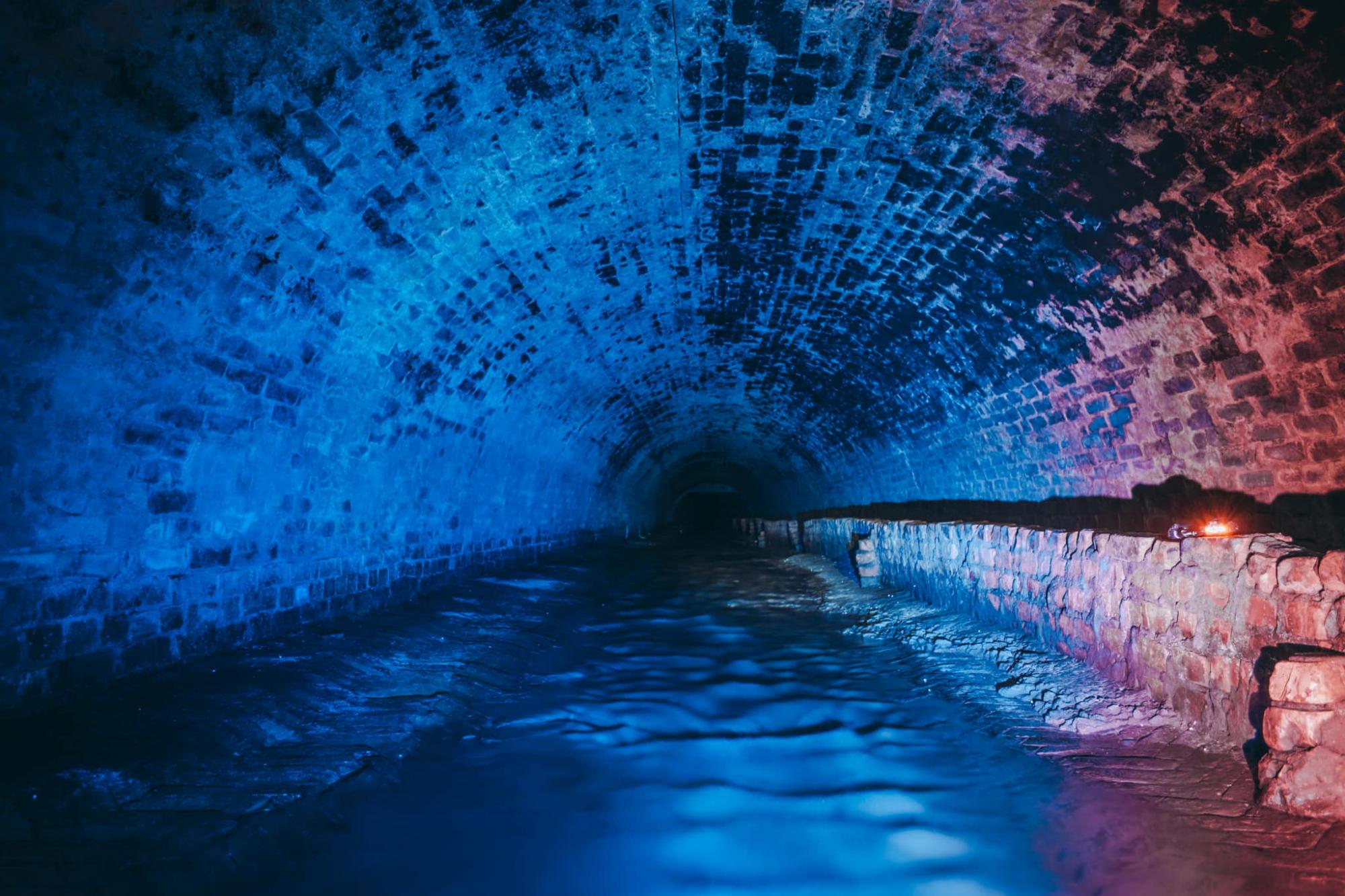 Как выглядит одна из древнейших рек Киева - Глубочица, которая заключена в коллектор: невероятные фото