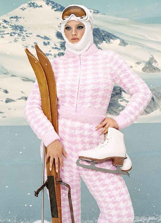 Кім Кардаш’ян презентувала новорічний кампейн у стилі 90-х