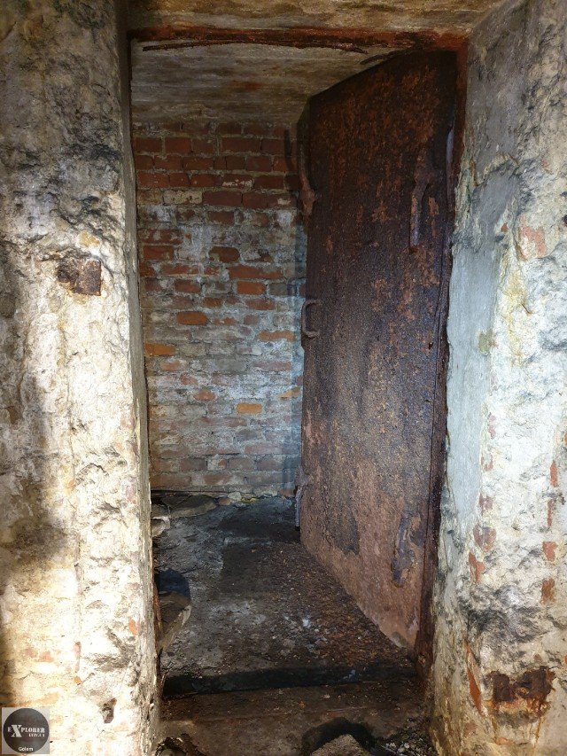 Українцям показали, як виглядає бомбосховище часів Другої світової війни у центрі Львова