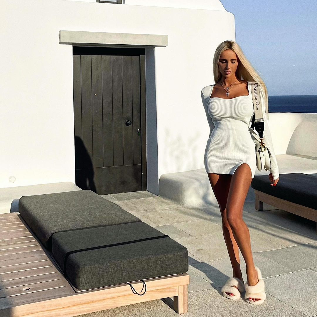 Репера Тіматі помітили в Греції з українською моделлю