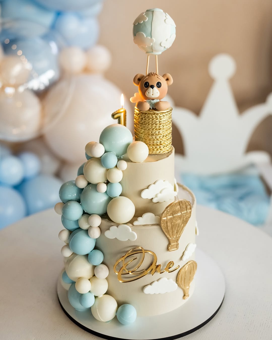 Дружина Козловського показала зворушливі фото зі святкування дня народження синочка Оскара