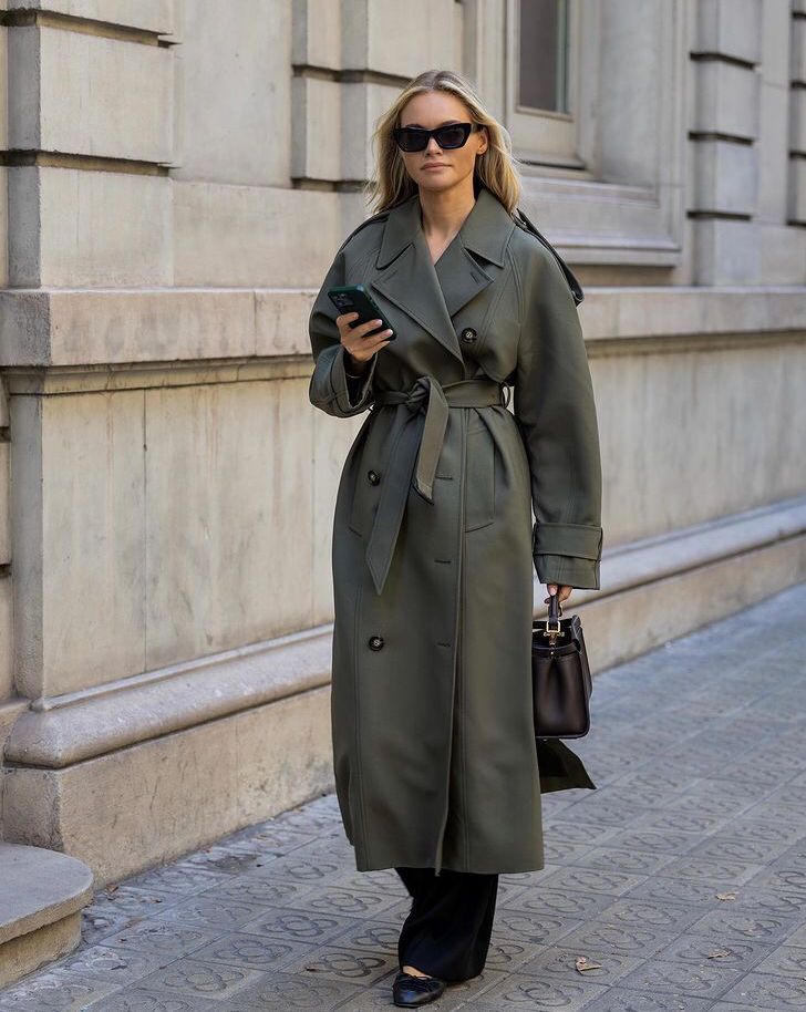 Як не замерзнути і виглядати стильно: найкращий верхній одяг на осінь 2025