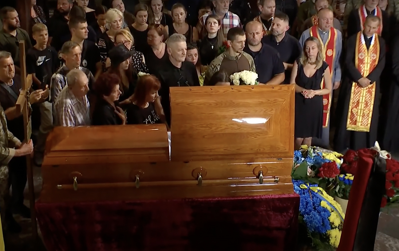 У Львові в останню путь проводжають Ірину Фаріон (фото, відео)