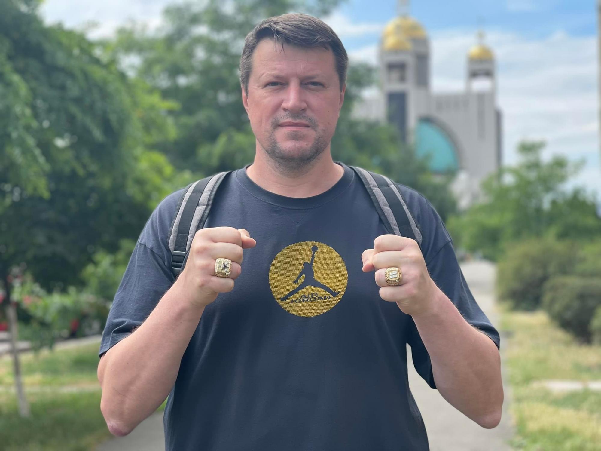 Слава Медведенко: Чемпіонські персні НБА продав за 250 тисяч доларів, коли напала Росія