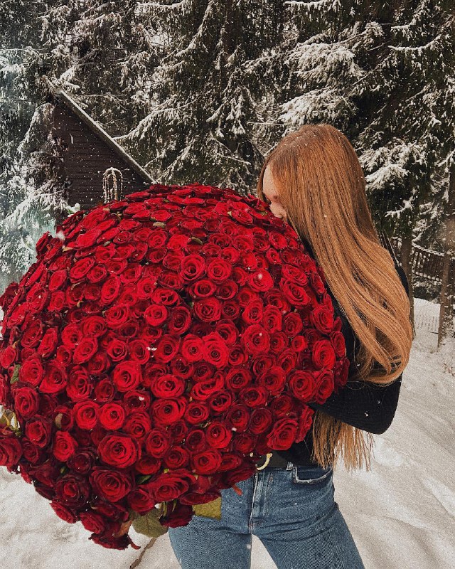 Блогерка Верба народила первістка: фото і подробиці