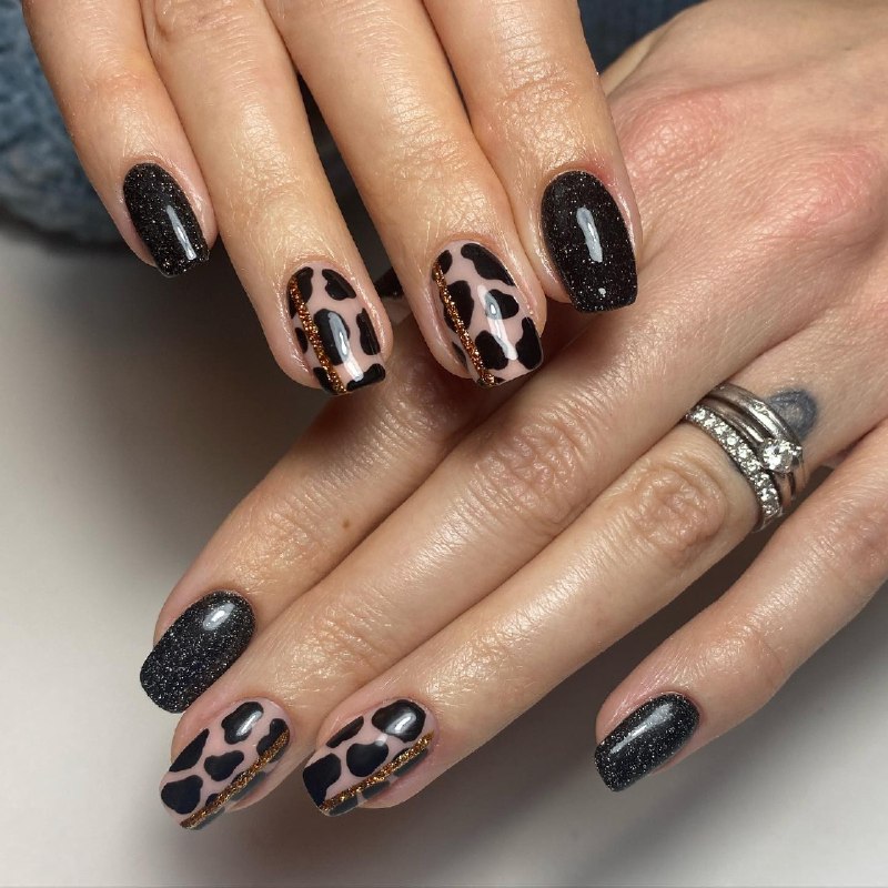 Який манікюр притягне успіх та гроші у жовтні. Це точно не червоний та молочний