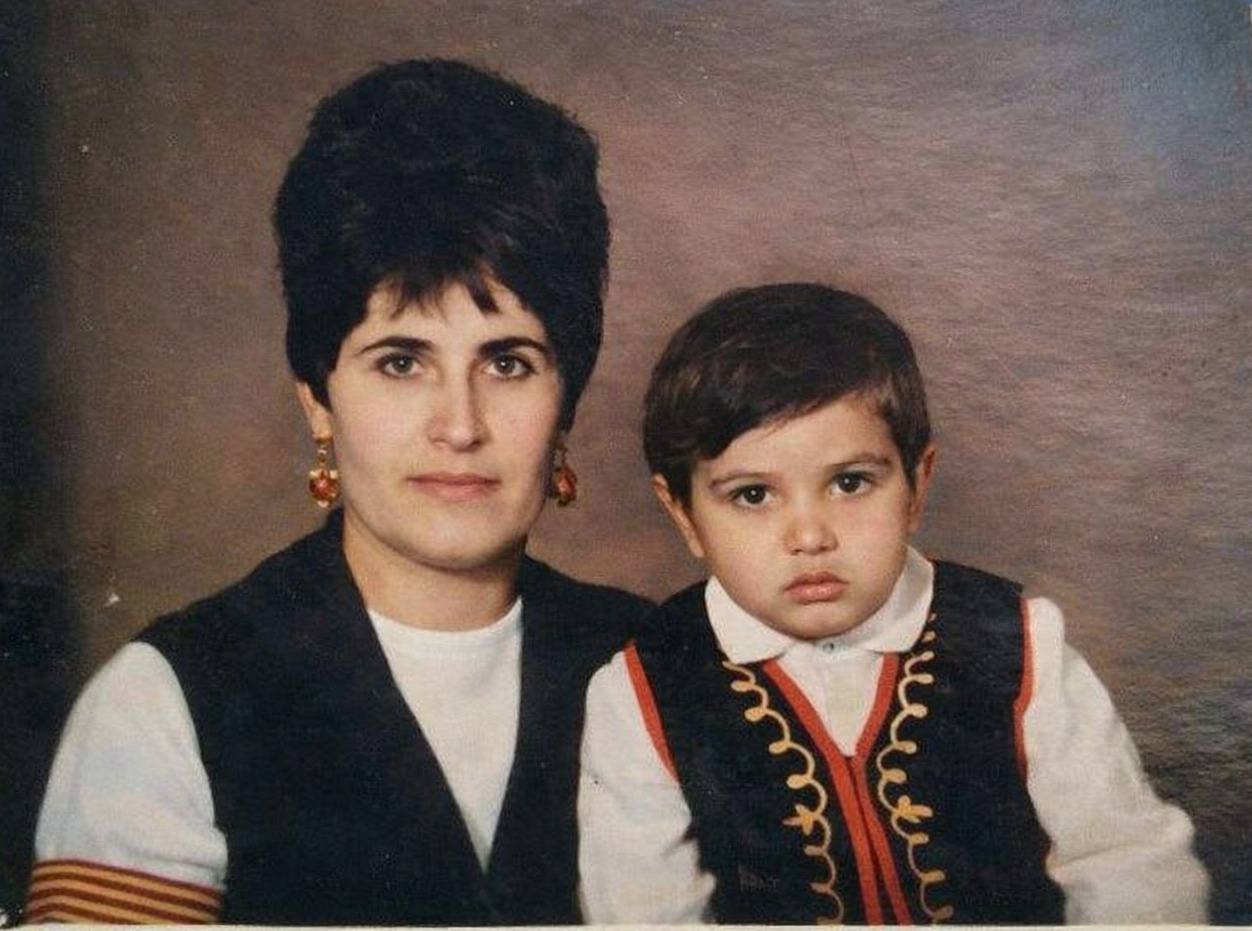 Ахтем Сеітаблаєв зворушив словами про Аду Роговцеву, яка замінила йому матір: "Ангел-охоронець"