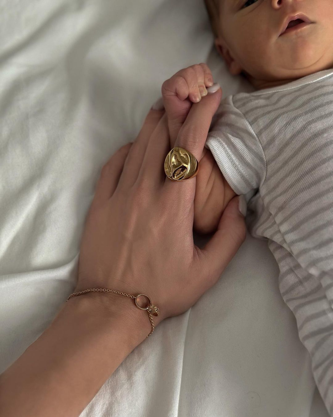 Дружина "Холостяка" Михайлюка розсекретила незвичайне ім’я їхнього новонародженого сина