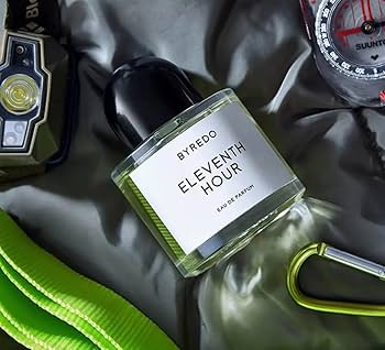 10 найкращих жіночих парфумів на осінь 2025: аромати, що закохують із першої ноти